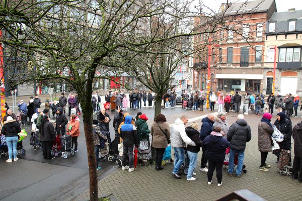village solidaire, solidarité, Noël, précarité, pauvreté, démunis, Charleroi village solidaire, solidarité, Noël, précarité, pauvreté, démunis, Charleroi